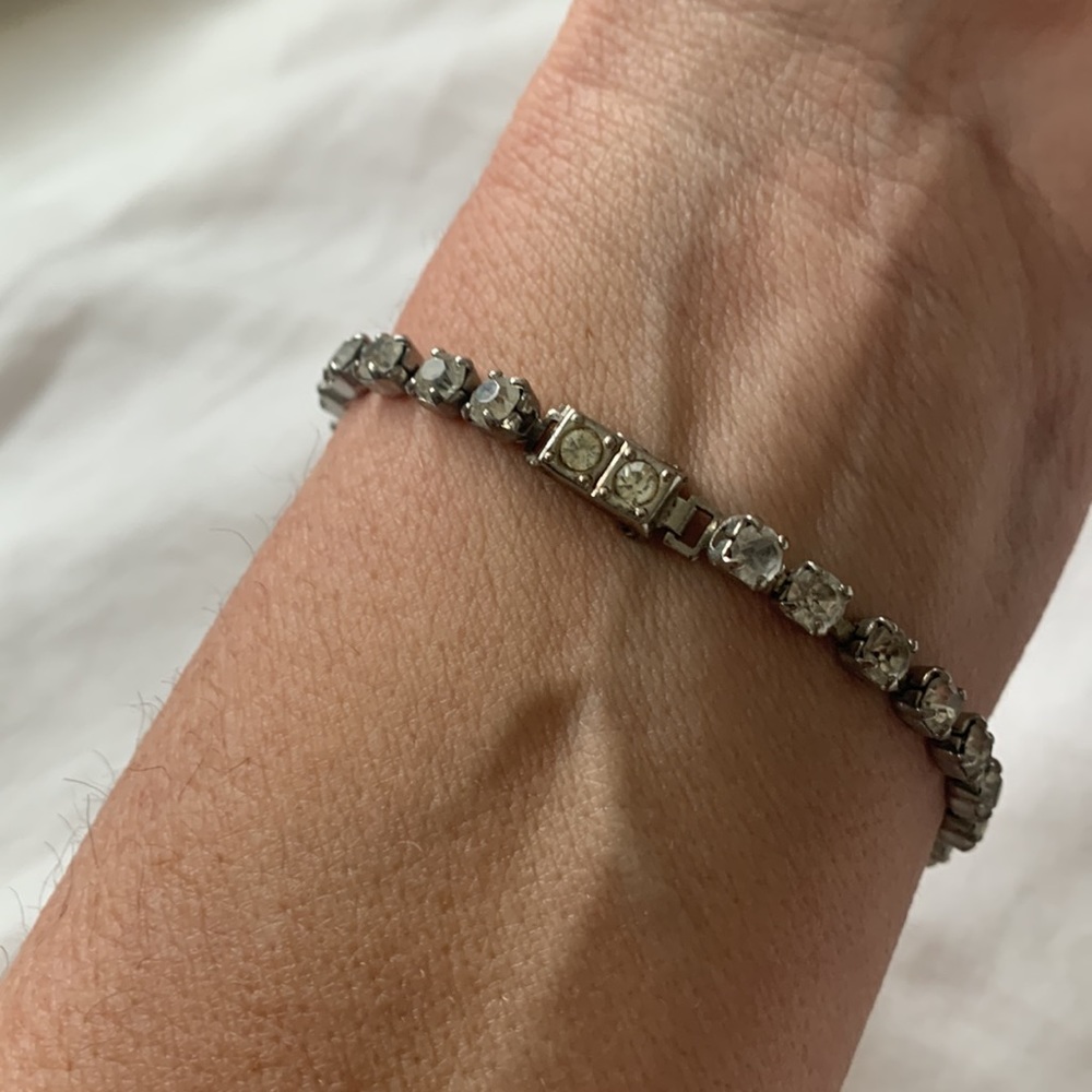 Vintage Rhinestone Bracelet - Picture 2 of 6